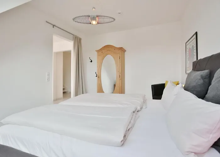 Wolburg Wolburgstrasse 16 11 * Timmendorfer Strand